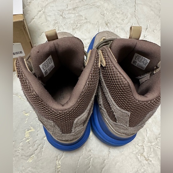 Adidas Yeezy Desert Boot Taupe and Blue - Picture 4 of 11